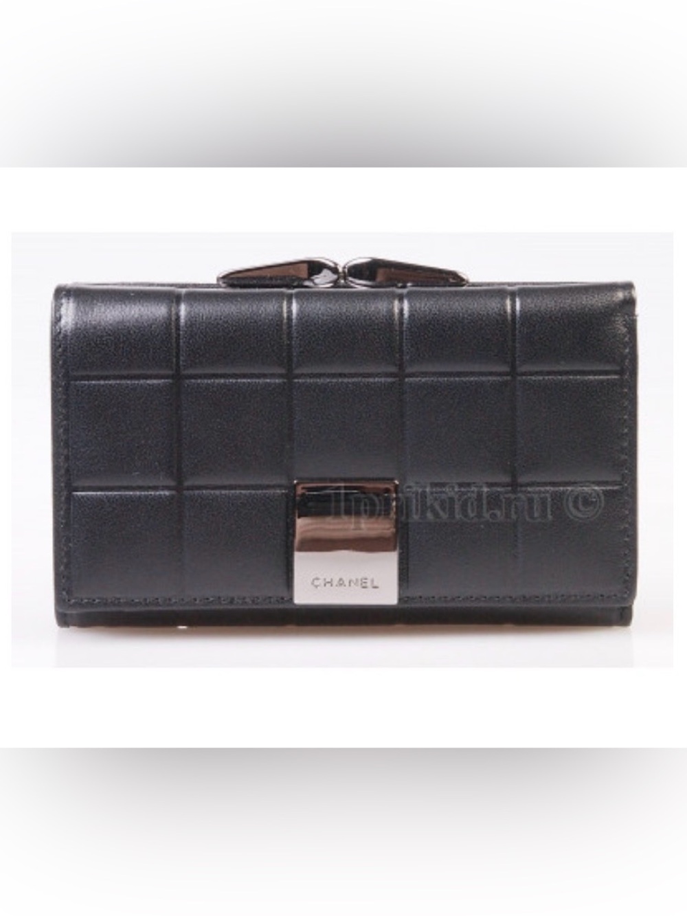 CHANEL DYI Black Quilted Leather Compact Wallet with Silver-Tone Clasp